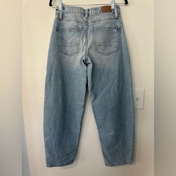 AEO Barrel Blue Denim Jeans 000 - Picture 4 of 7